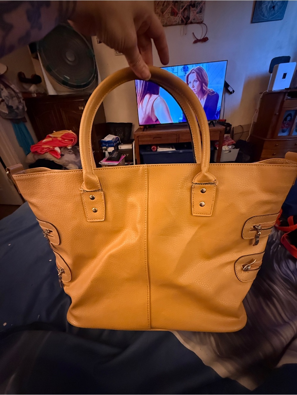 Everyday Structured Yellow Leather Tote - Chic Women's Carryall